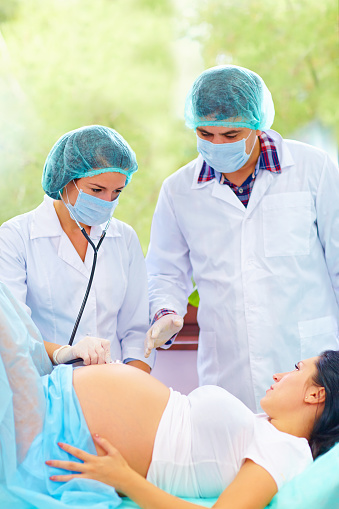 Il parto operativo aumenta il rischio di disturbi del pavimento pelvico